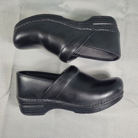 Dansko Nursing Clogs Shoes Black Patent Leather Women's Size EUR 39 - US 8.5/9 - Picture 4 of 9